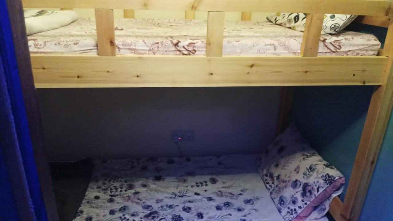 Moon Backpackers , Al Rigga , Partition For Couples And For Singles Apartment ดูไบ ภายนอก รูปภาพ